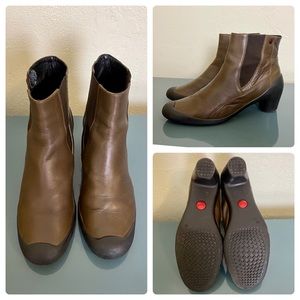CAMPER Minie Caramel Brown Leather Chelsea Boots